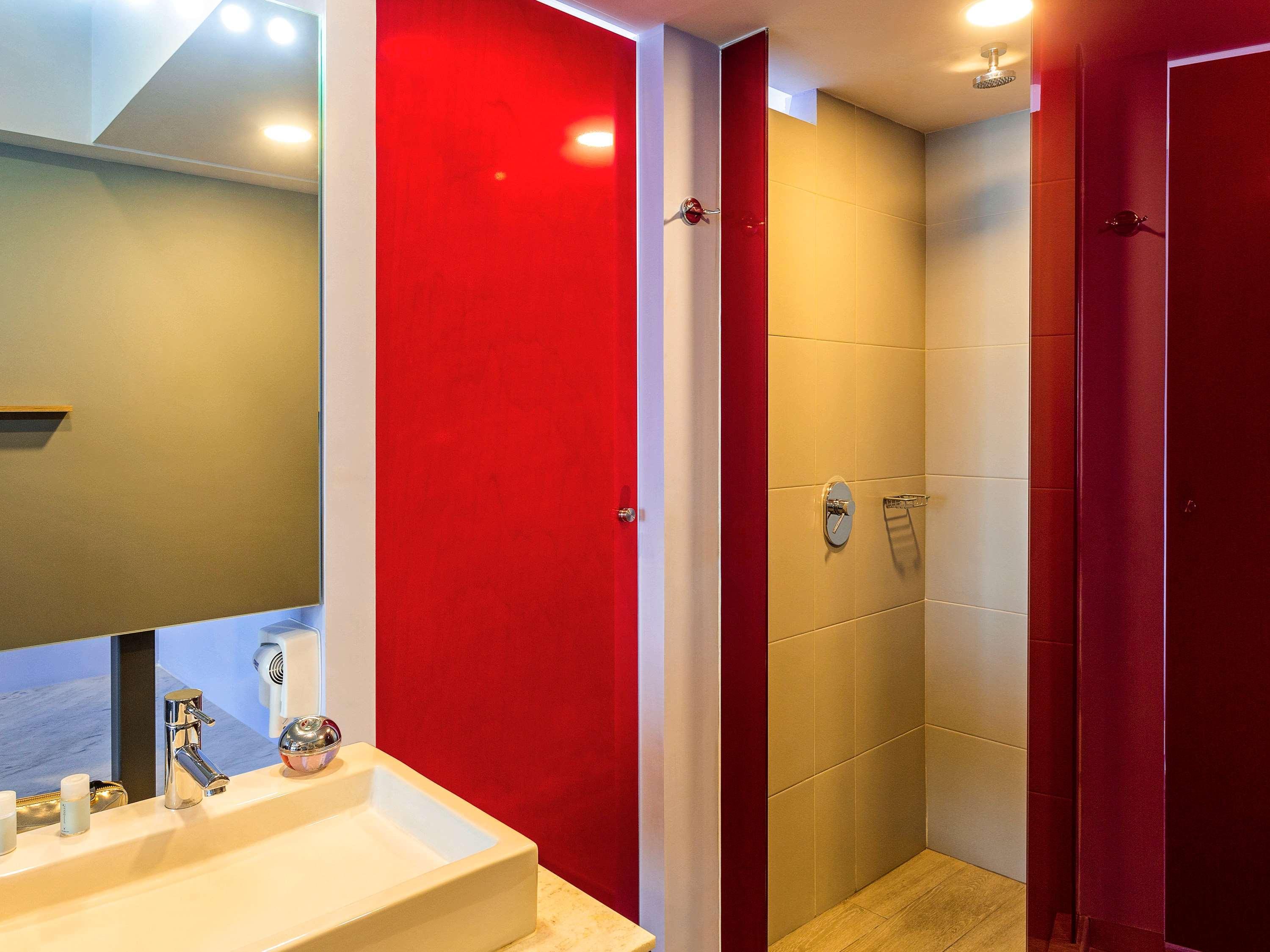 Ibis Styles Merida Galerias Exterior photo
