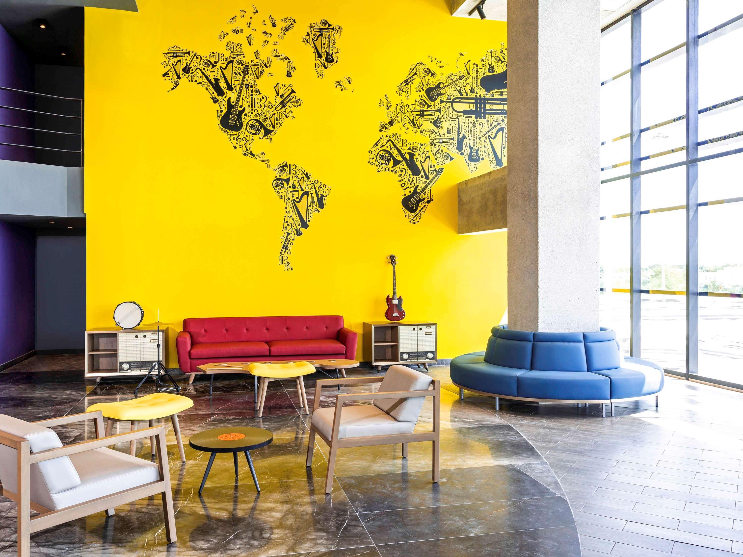 Ibis Styles Merida Galerias Exterior photo