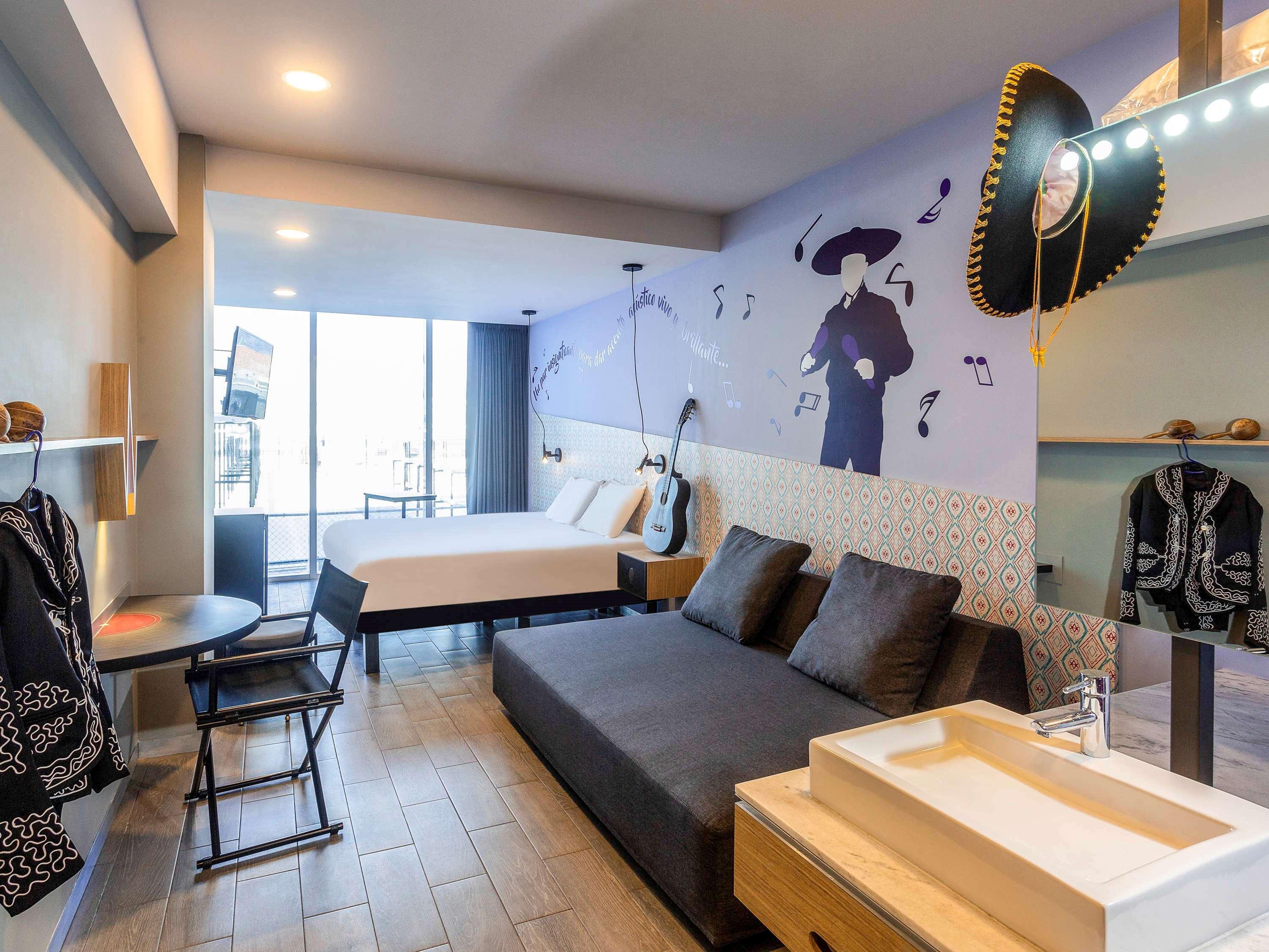 Ibis Styles Merida Galerias Exterior photo