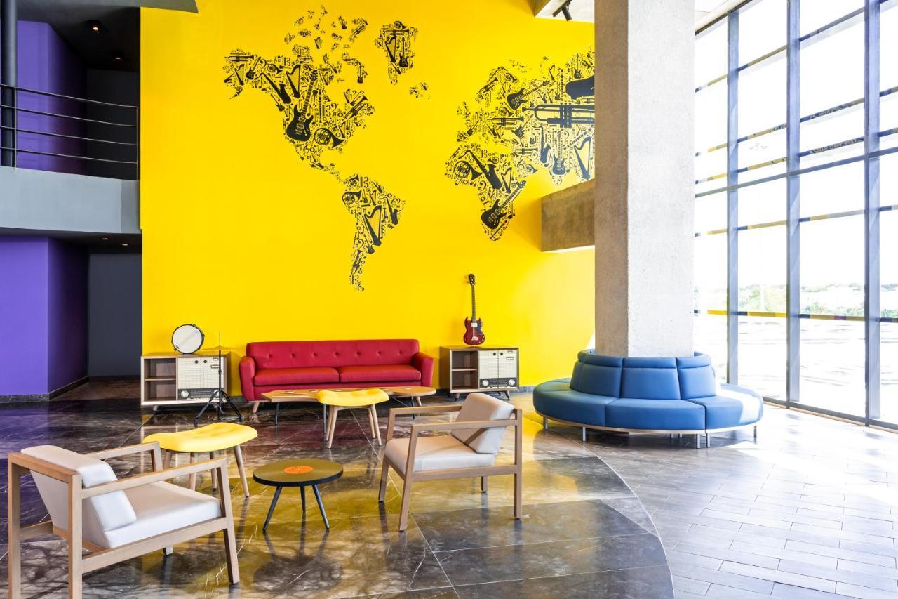 Ibis Styles Merida Galerias Exterior photo